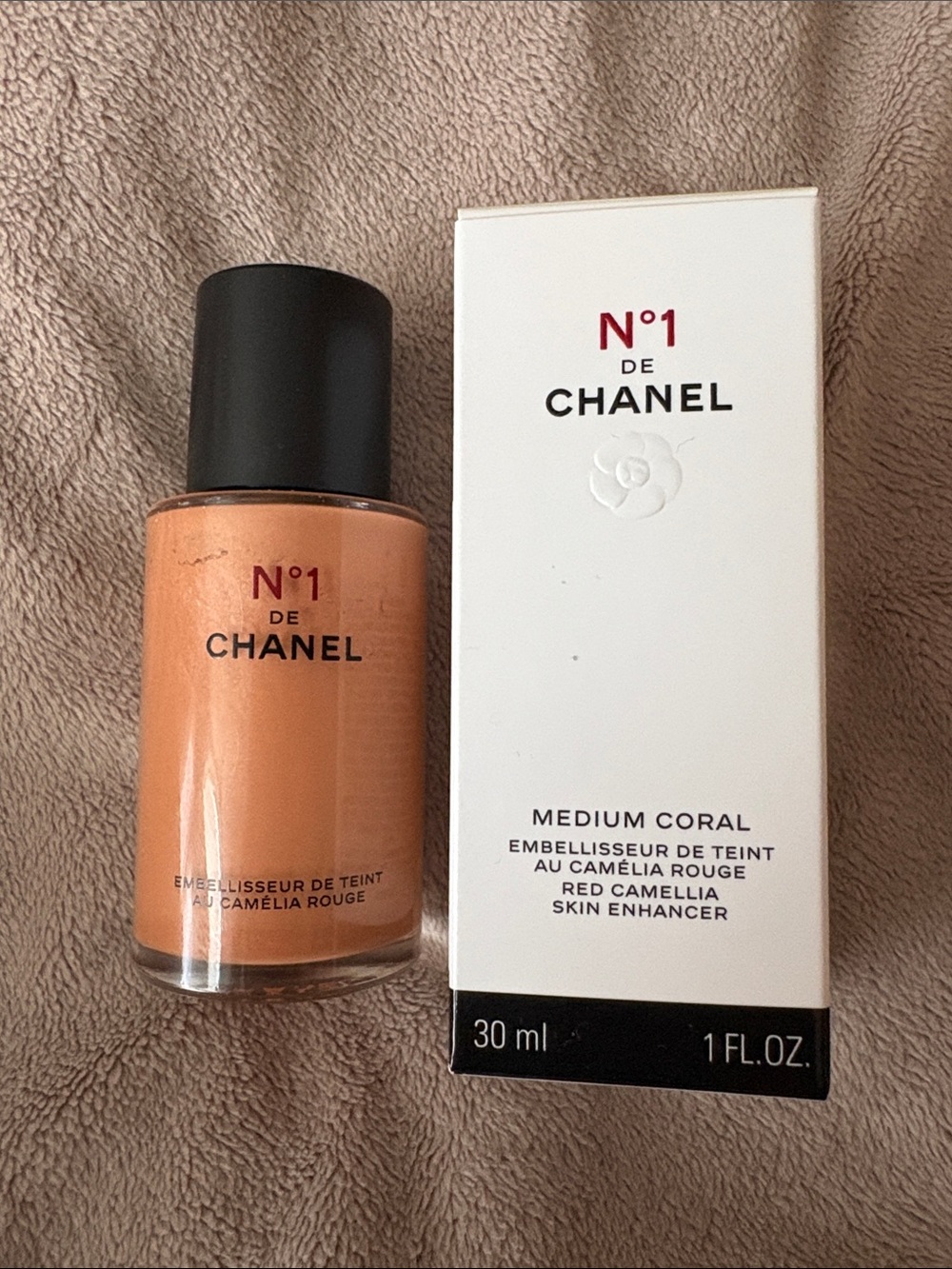 CHANEL No 1 Skin Enhancer - Medium Coral